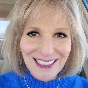 Meet your Posher, Alyce